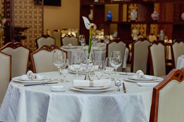 Continental Restaurant at Tang Palace Hotel